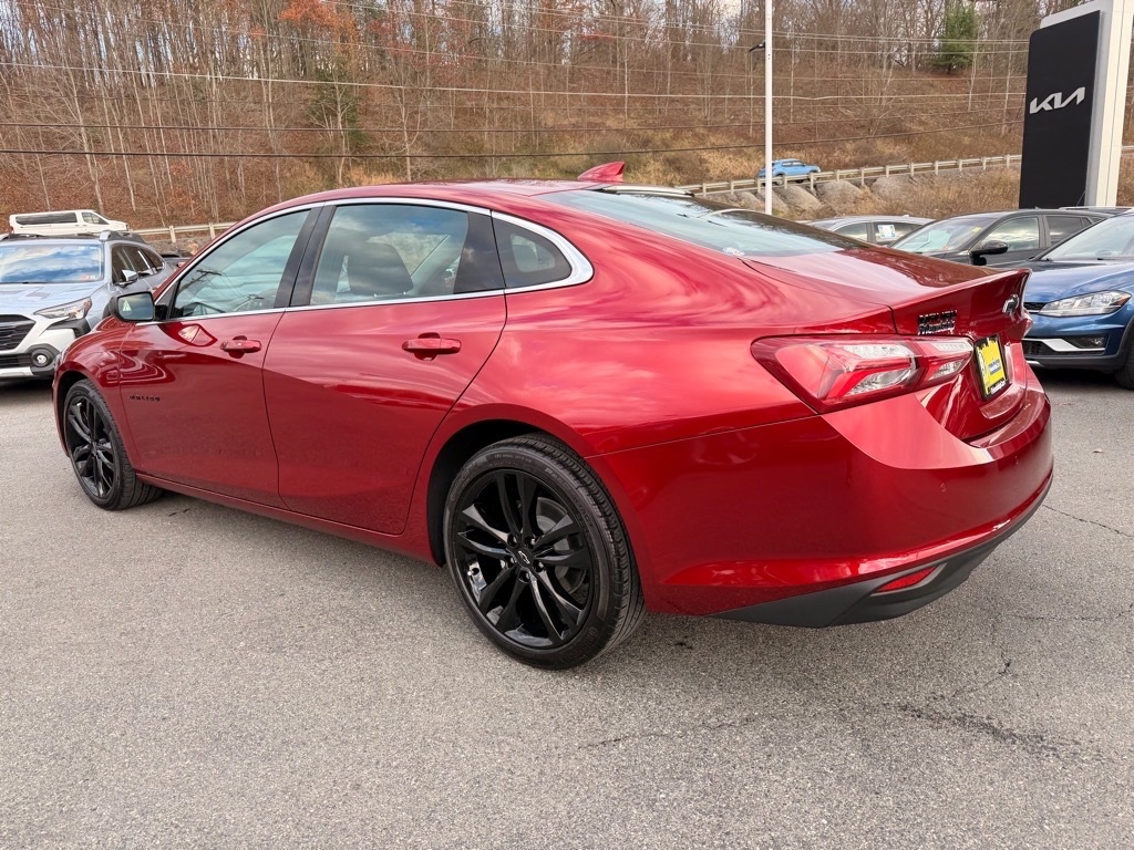 2024 Chevrolet Malibu 1LT photo 3