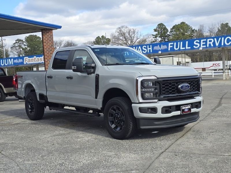2025 Ford F-250 XL photo 2