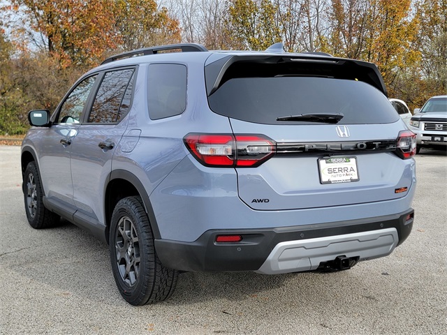 2025 Honda Pilot TrailSport photo 4