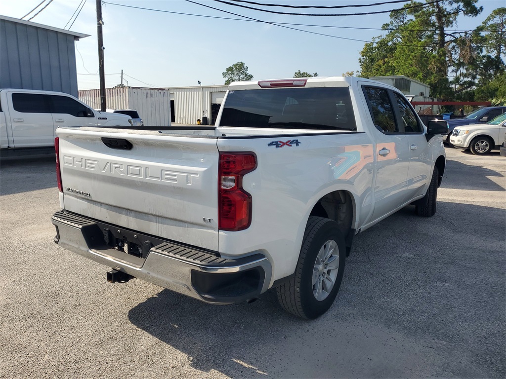 2023 Chevrolet Silverado 1500 LT photo 3