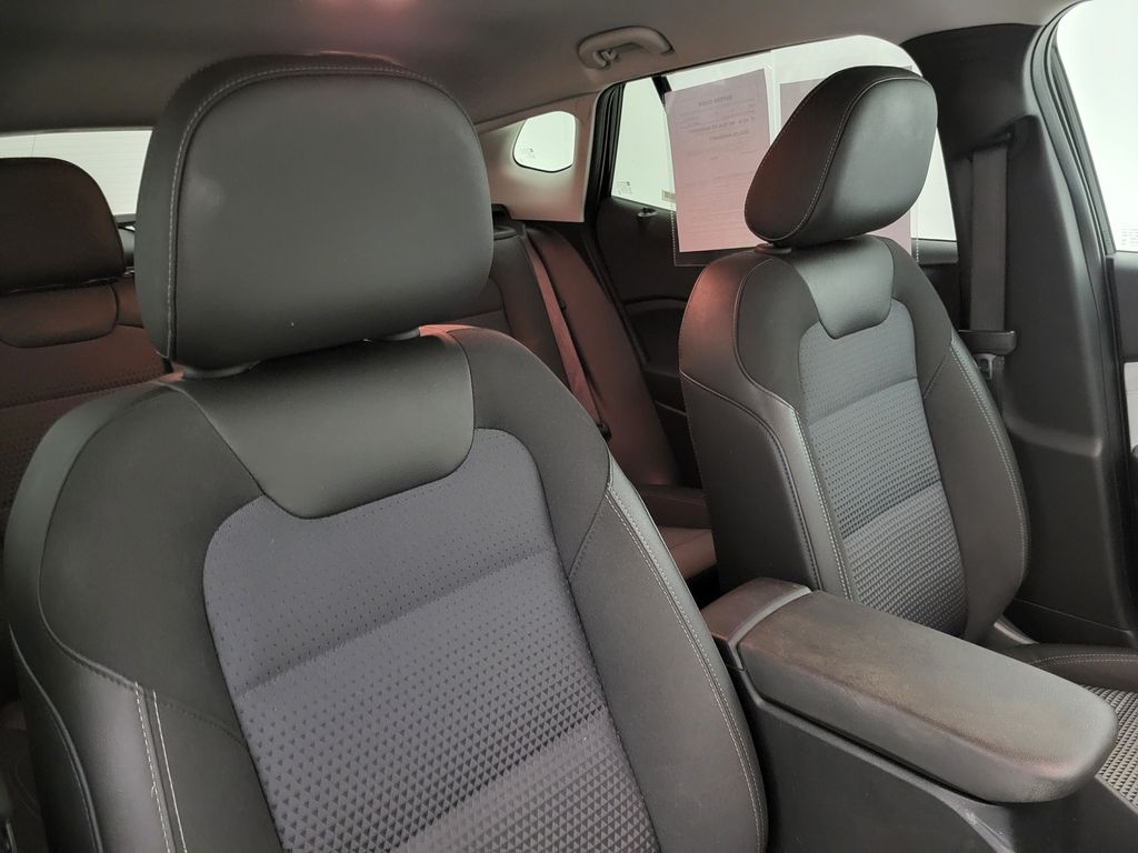 2024 Chevrolet Trax LT photo 31