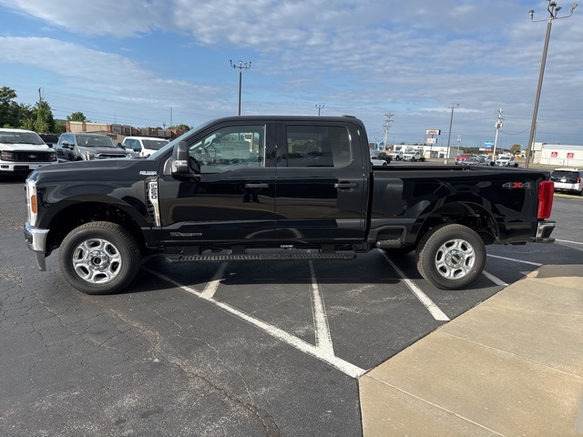 2026 Ford F-250 XLT photo 3