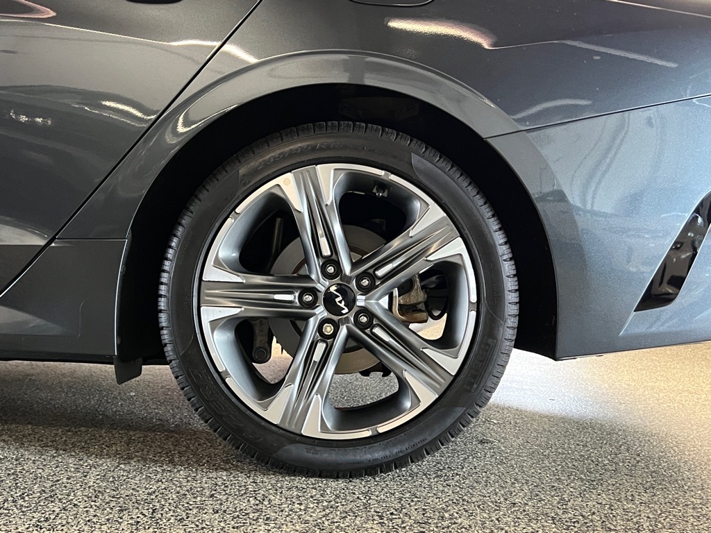 2022 Kia K5 EX photo 27