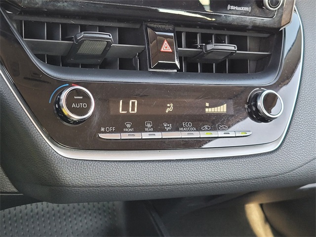 2022 Toyota Corolla LE photo 19