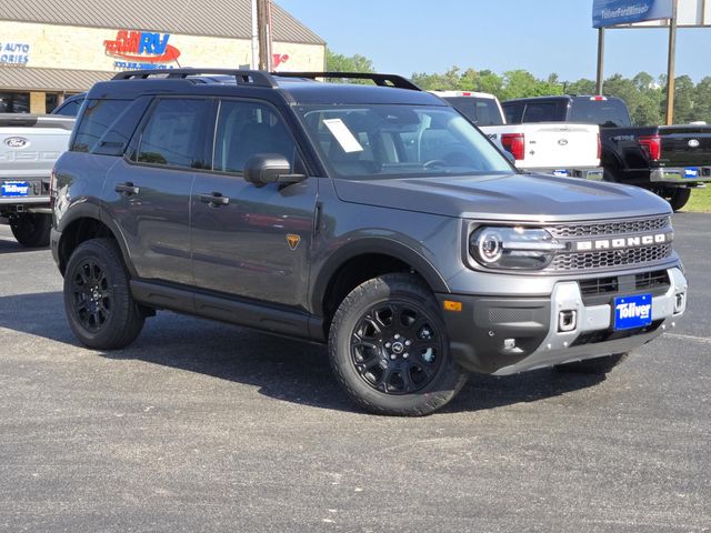 2025 Ford Bronco Sport Badlands photo 2