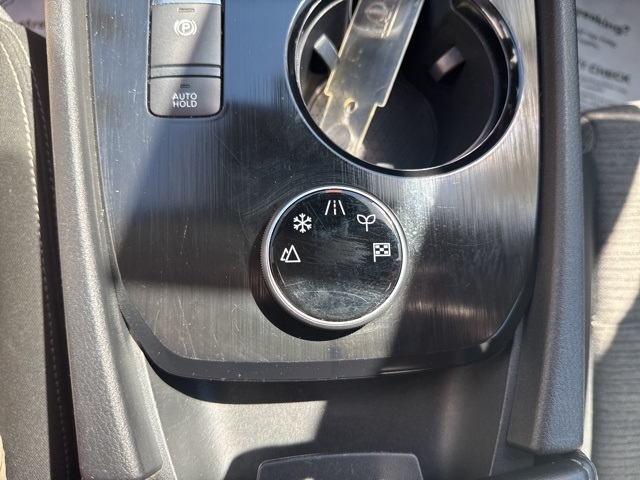 2023 Nissan Rogue SV photo 33