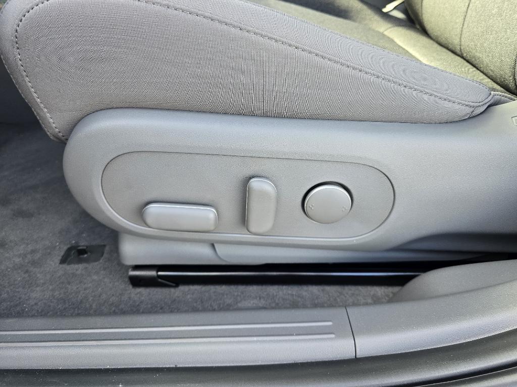2025 Hyundai Ioniq 5 SE photo 14