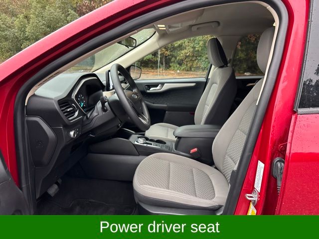 2020 Ford Escape SE photo 4