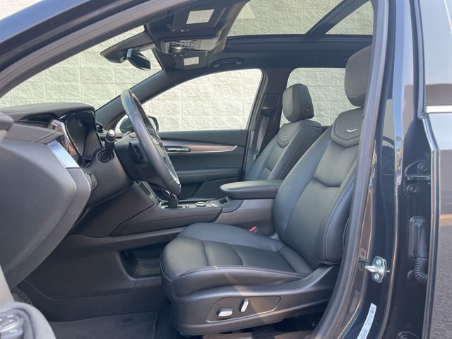 2022 Cadillac XT6 Luxury photo 7
