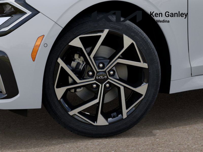 2025 Kia K5 EX photo 9
