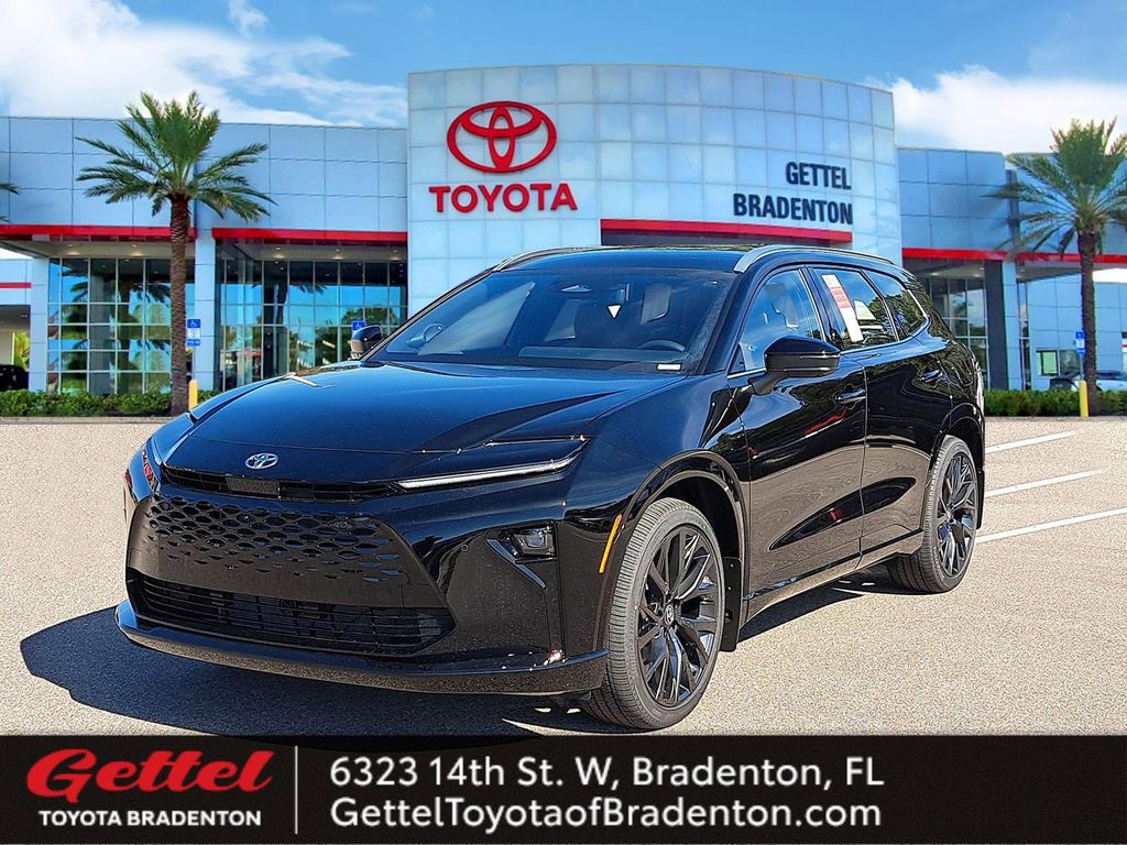 2025 Toyota Crown Signia Limited's photo