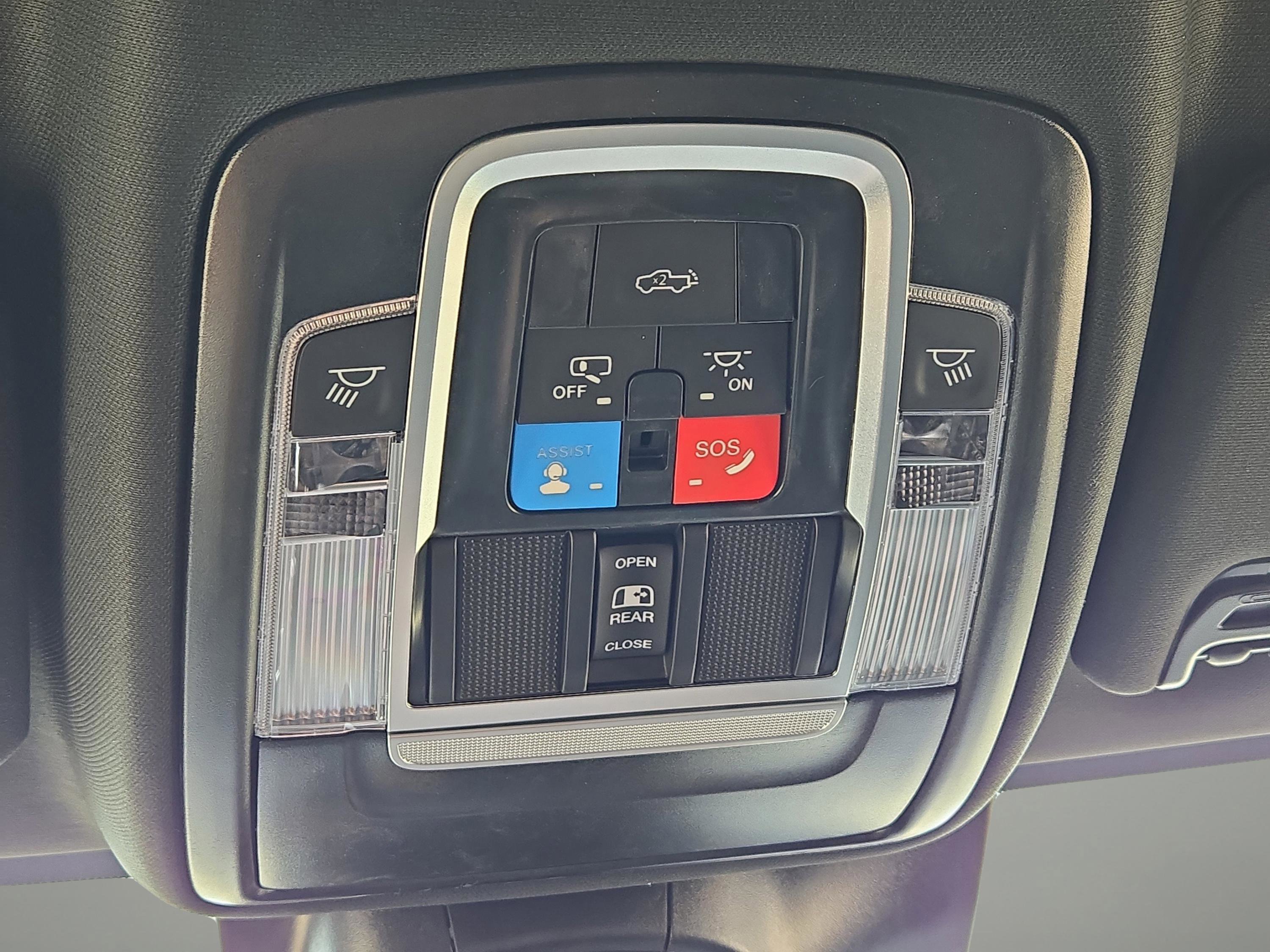 2026 Ram 2500 Laramie photo 25