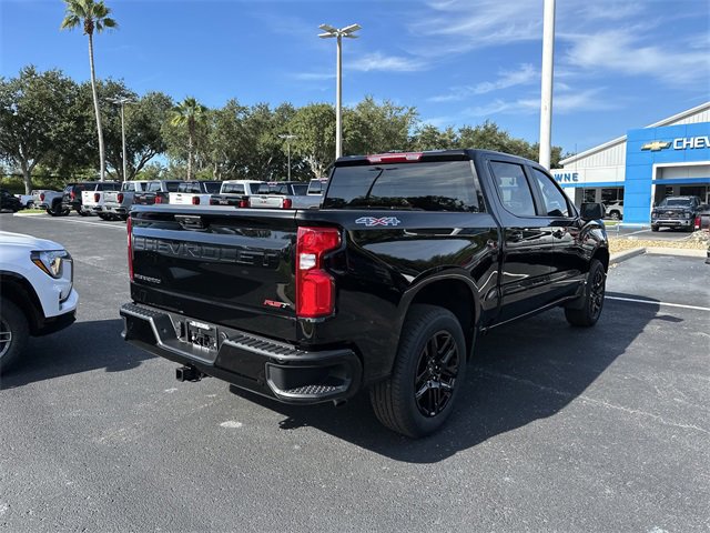 2026 Chevrolet Silverado 1500 RST photo 3