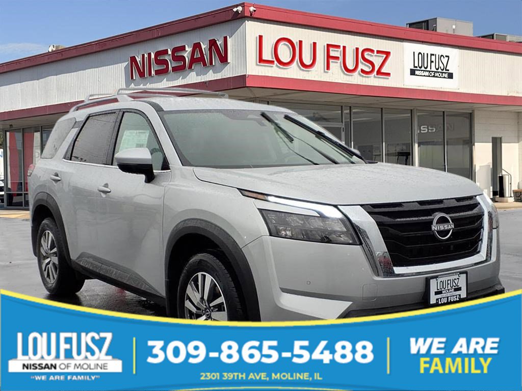 2025 Nissan Pathfinder SL's photo