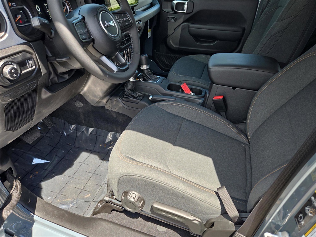 2025 Jeep Gladiator Sport S photo 27