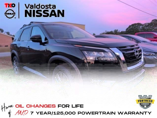 2018 Nissan Kicks SR's photo