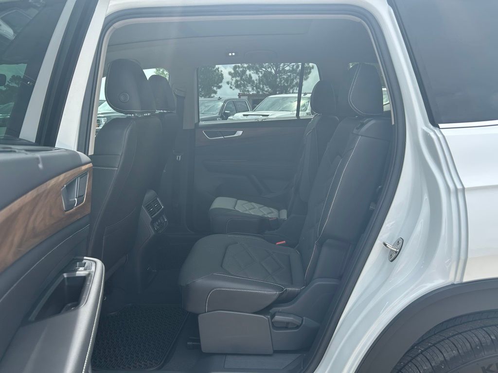 2026 Volkswagen Atlas SE Technology photo 38