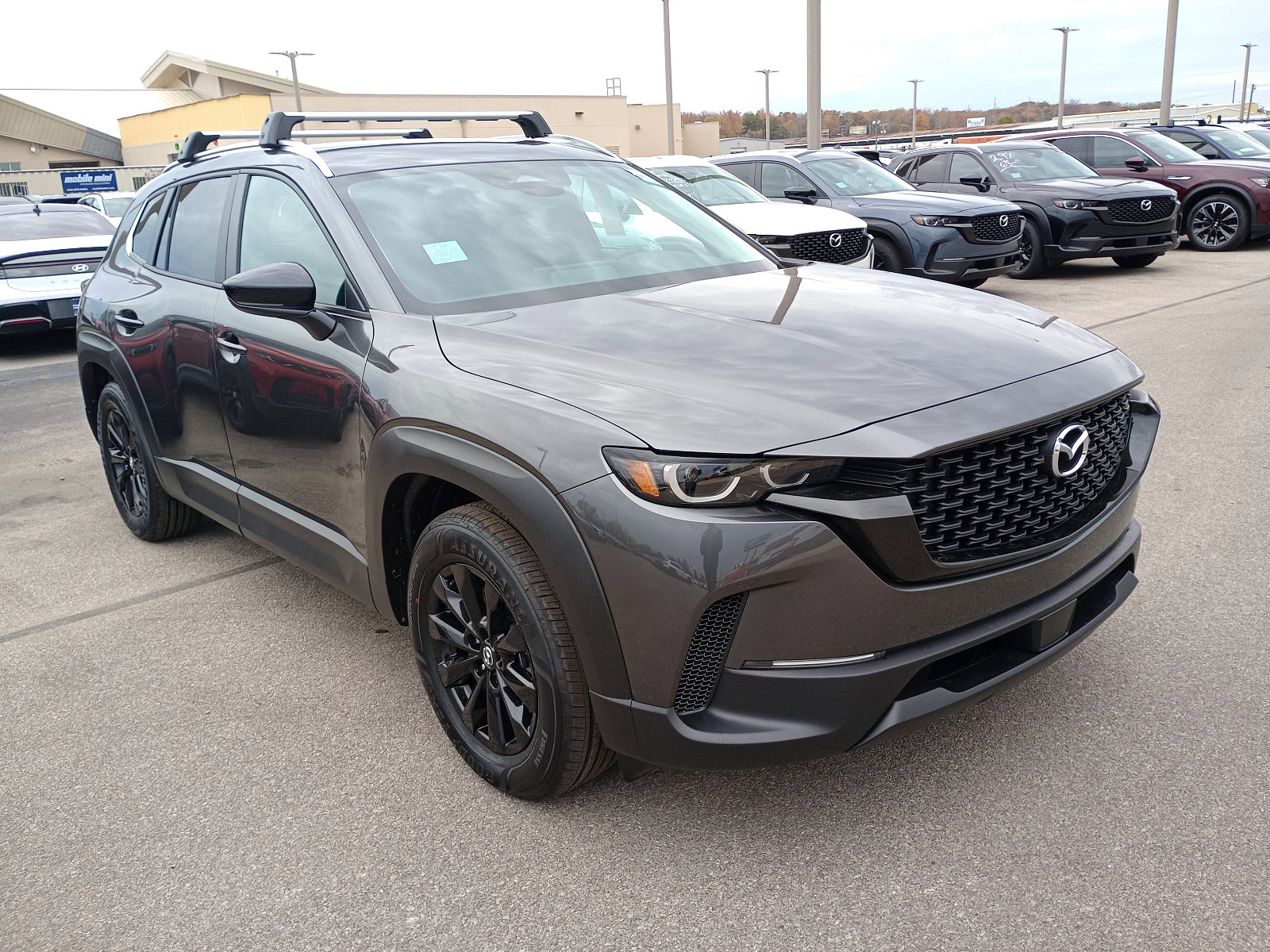 2025 Mazda CX-50 Select's photo