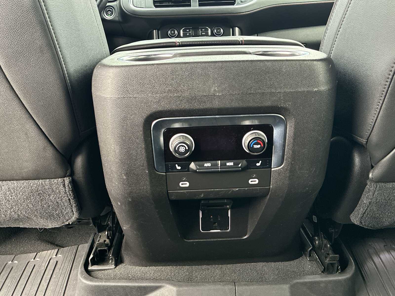 2021 Chevrolet Tahoe RST photo 18