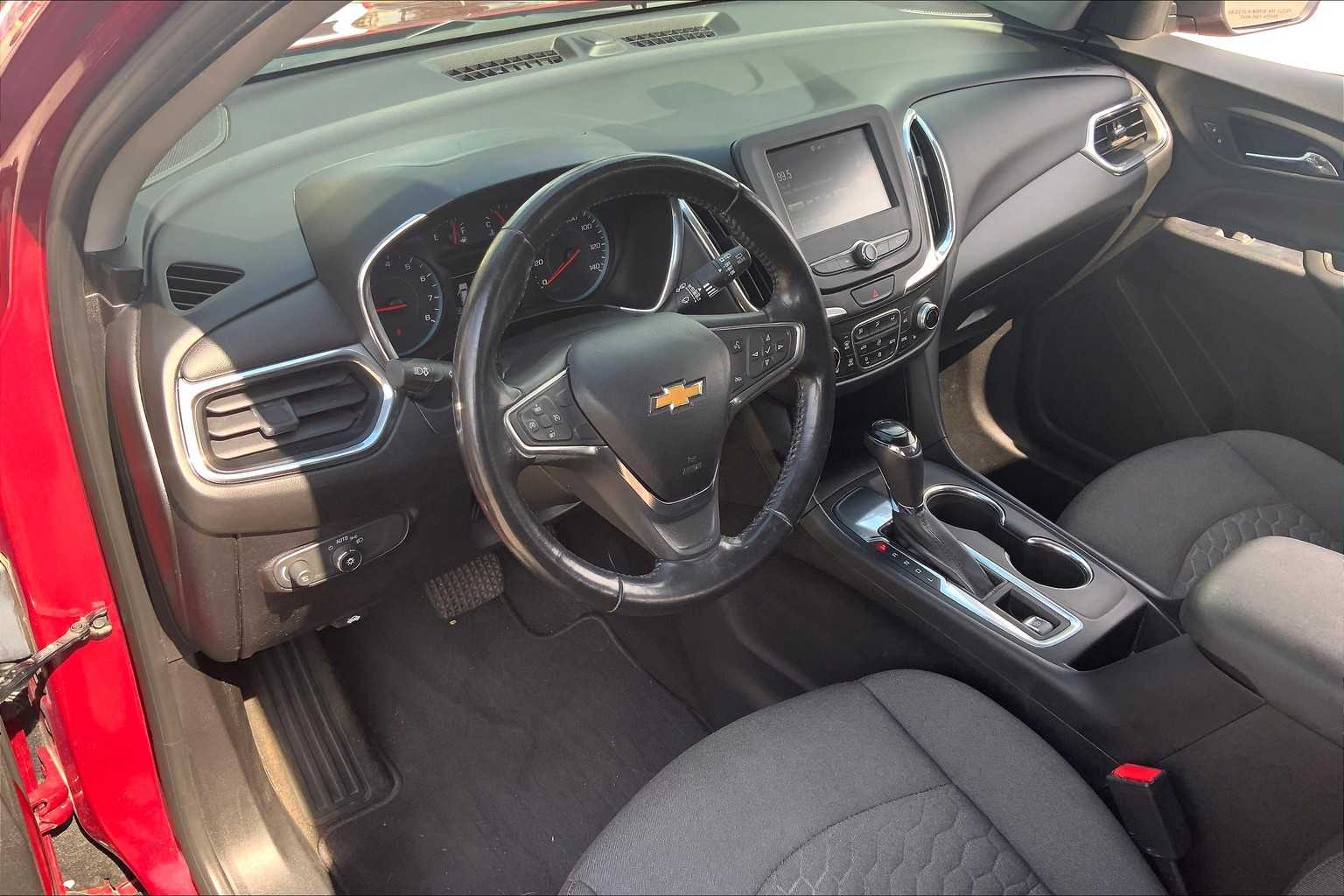 2018 Chevrolet Equinox LT photo 15
