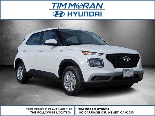 2026 Hyundai Venue SE's photo