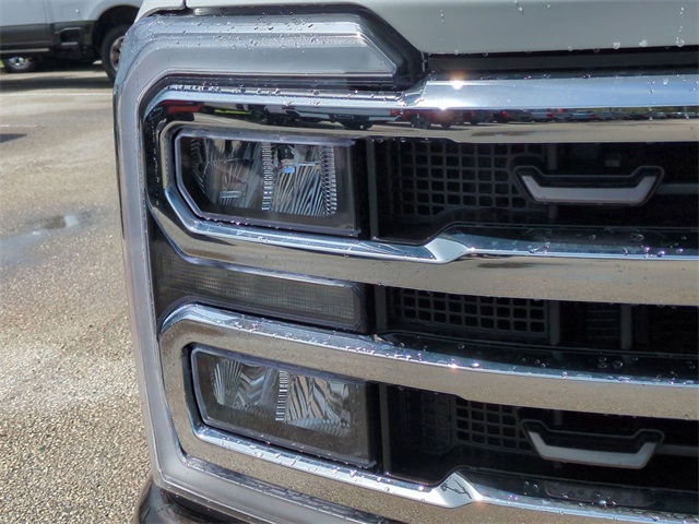 2025 Ford F-350 King Ranch photo 9