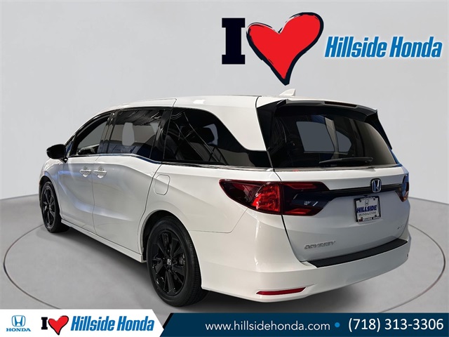 2023 Honda Odyssey Sport photo 2