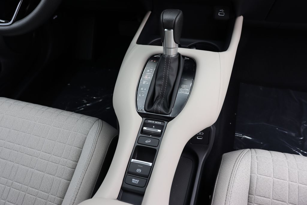 2025 Honda HR-V LX photo 20