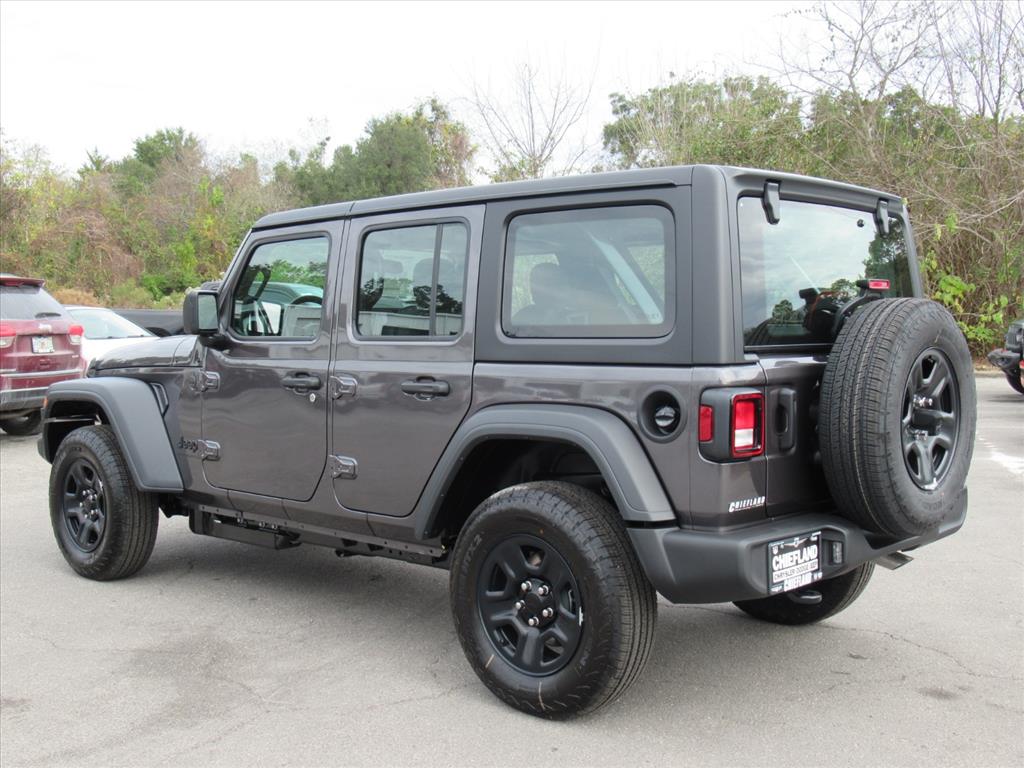 2026 Jeep Wrangler Sport photo 4
