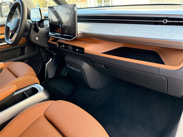 2025 Volkswagen ID. Buzz Pro S photo 17