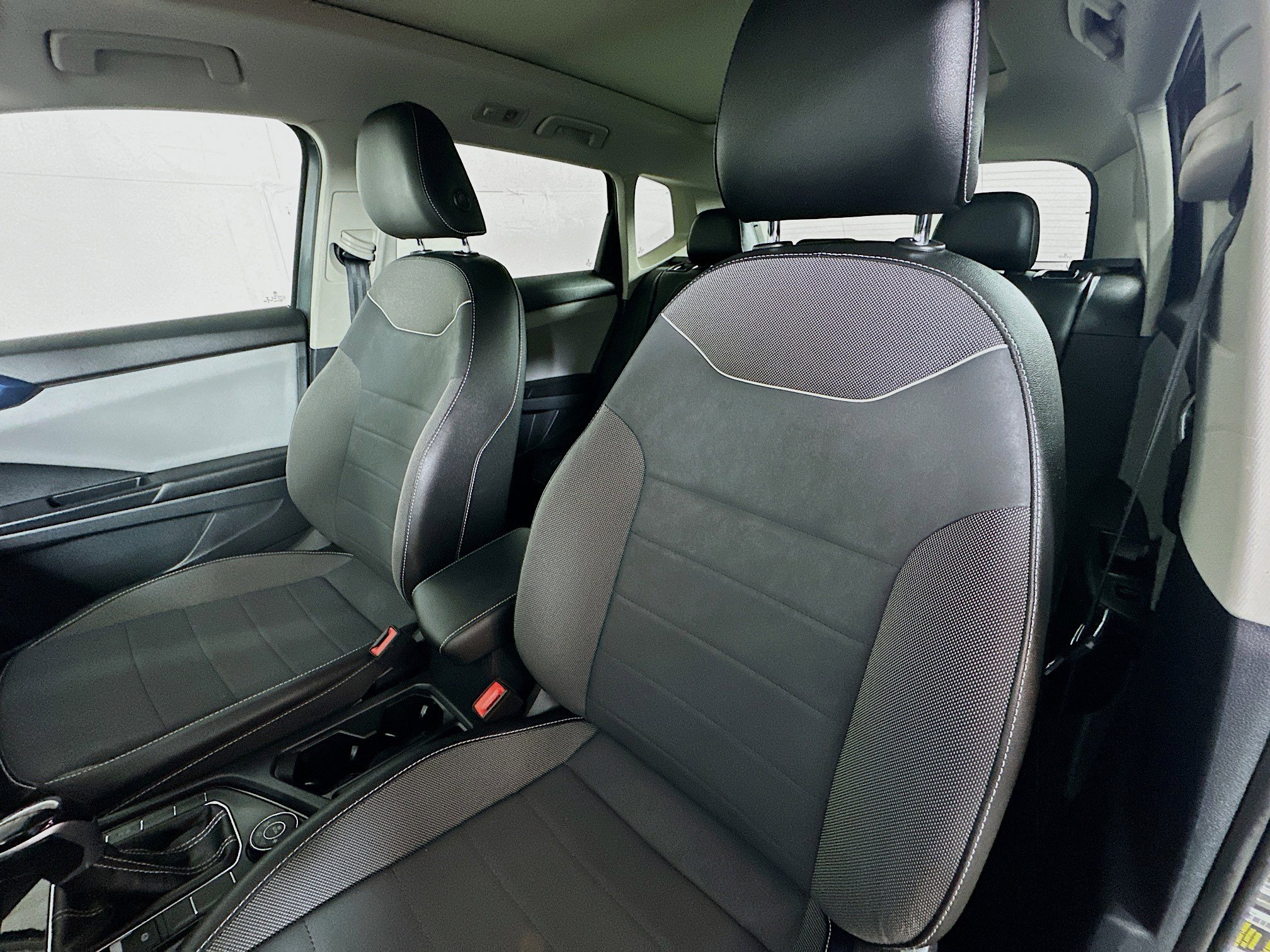 2023 Volkswagen Taos SE photo 15