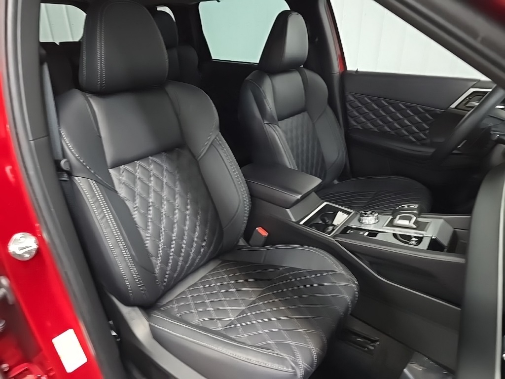 2023 Mitsubishi Outlander PHEV SEL photo 15