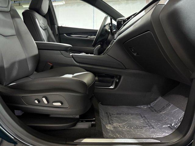 2025 Cadillac XT5 Premium Luxury photo 40