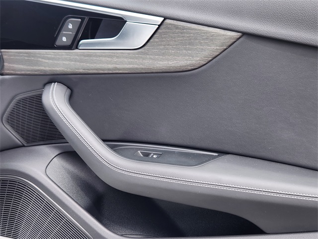 2023 Audi A4 45 S line Premium Plus Quattro photo 16