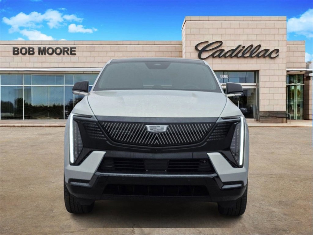 2025 Cadillac Escalade IQ Sport photo 2