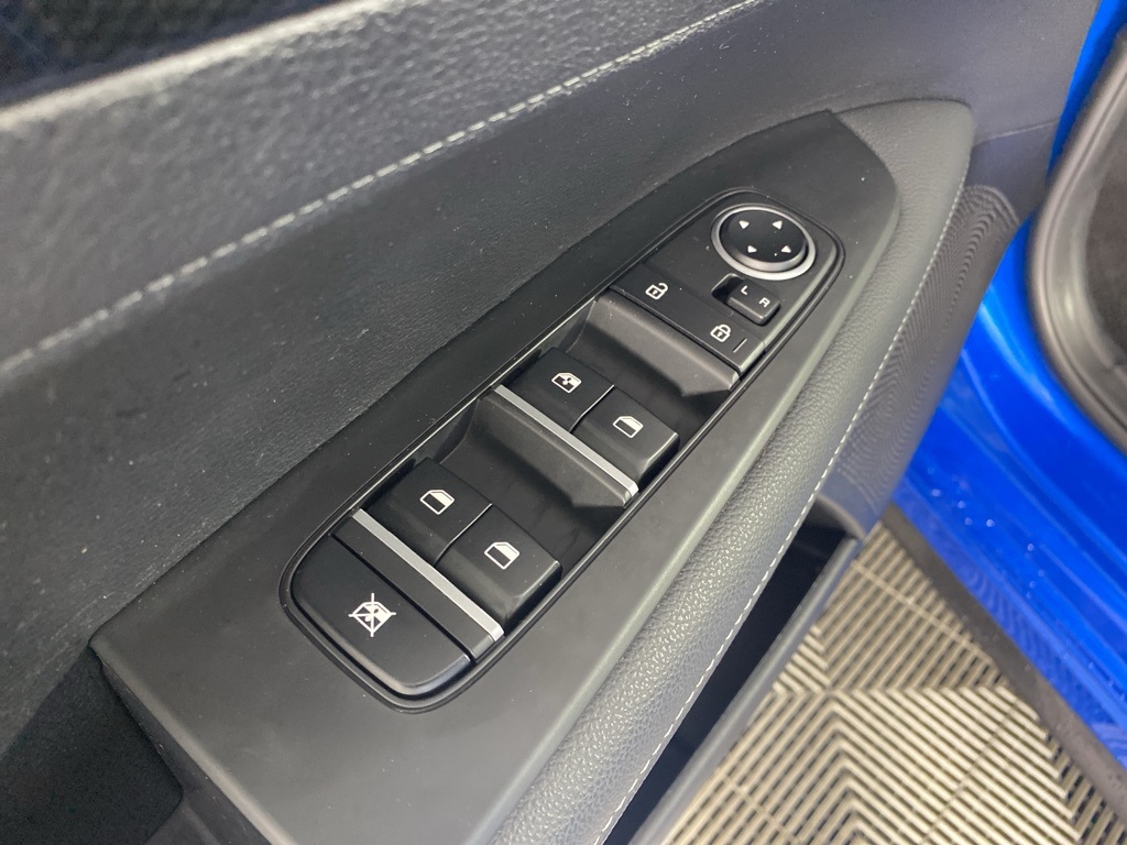 2023 Kia Forte GT-Line photo 11
