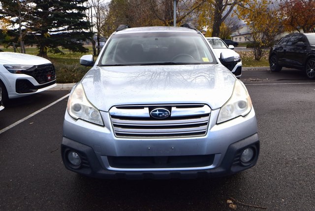 2013 Subaru Outback 2.5i Premium photo 3