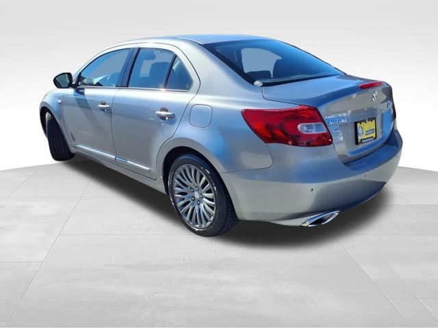 2010 Suzuki Kizashi photo 4