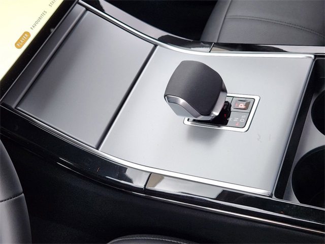 2024 Land Rover Range Rover Evoque S photo 14