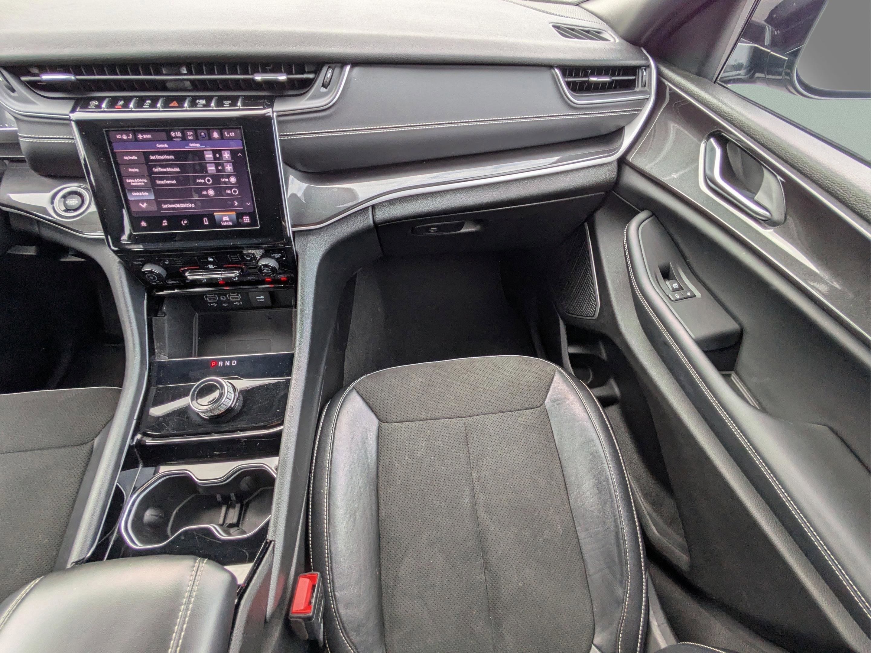 2022 Jeep Grand Cherokee Altitude photo 16