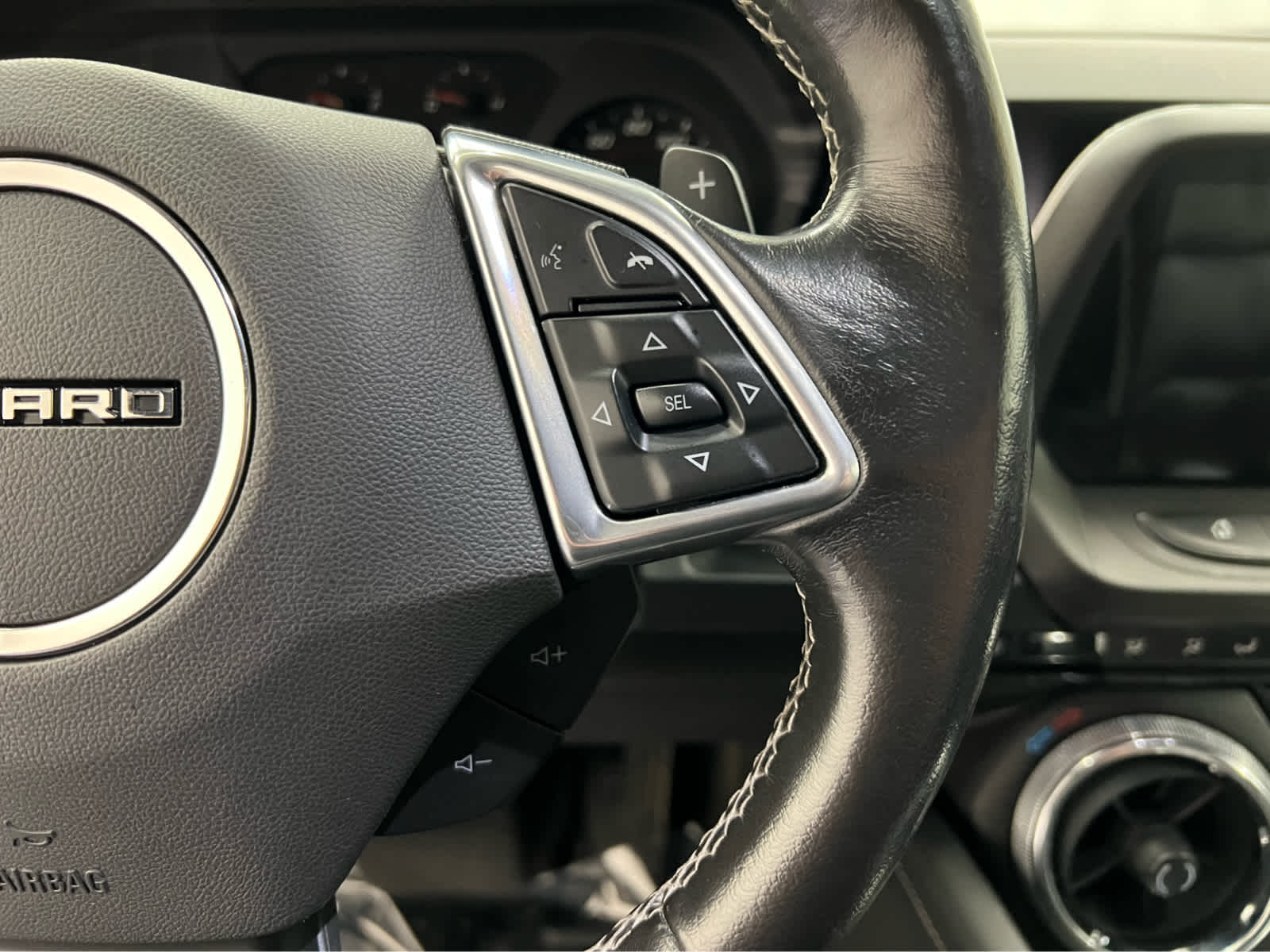 2016 Chevrolet Camaro 2LT photo 20