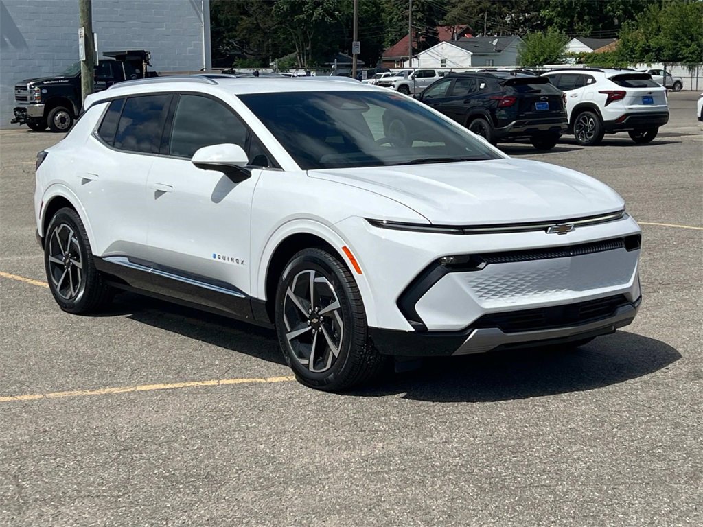 2025 Chevrolet Equinox EV 1LT photo 7