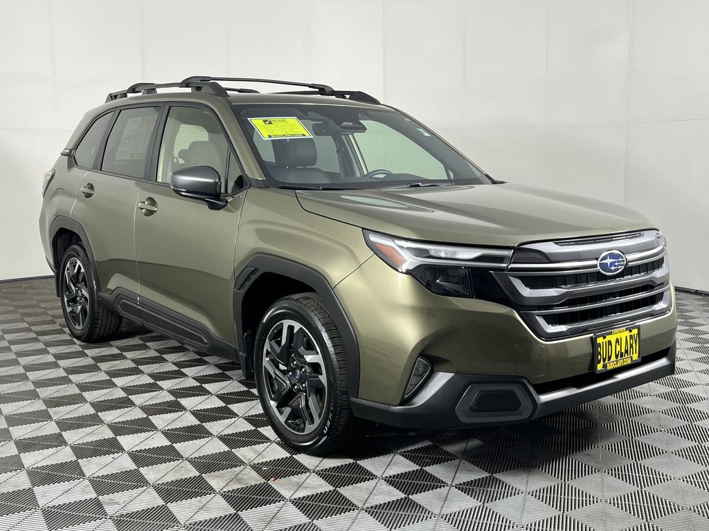 2025 Subaru Forester Limited photo 3