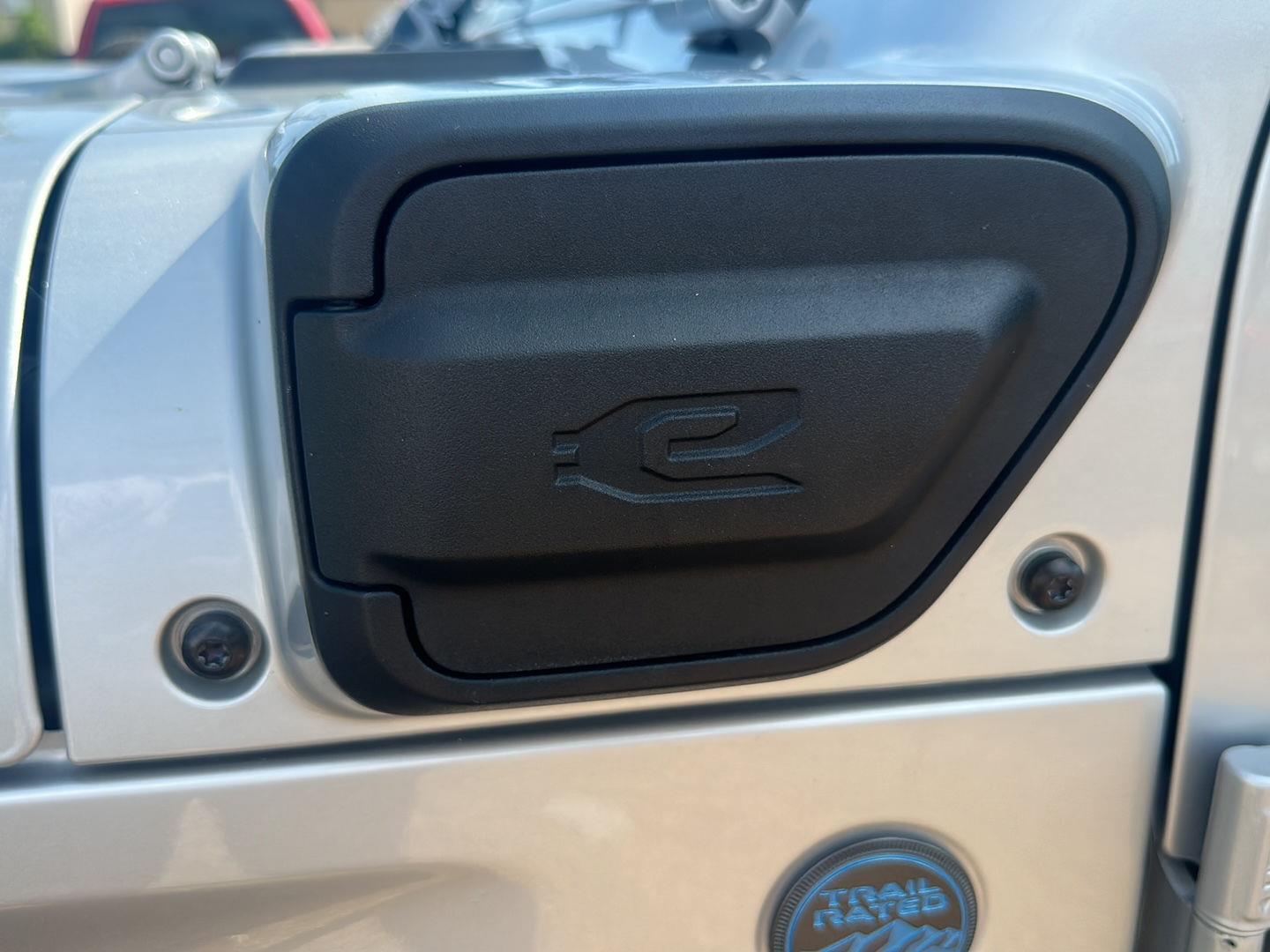 2023 Jeep Wrangler 4xe Rubicon photo 13