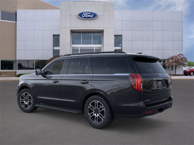 2025 Ford Expedition photo 3