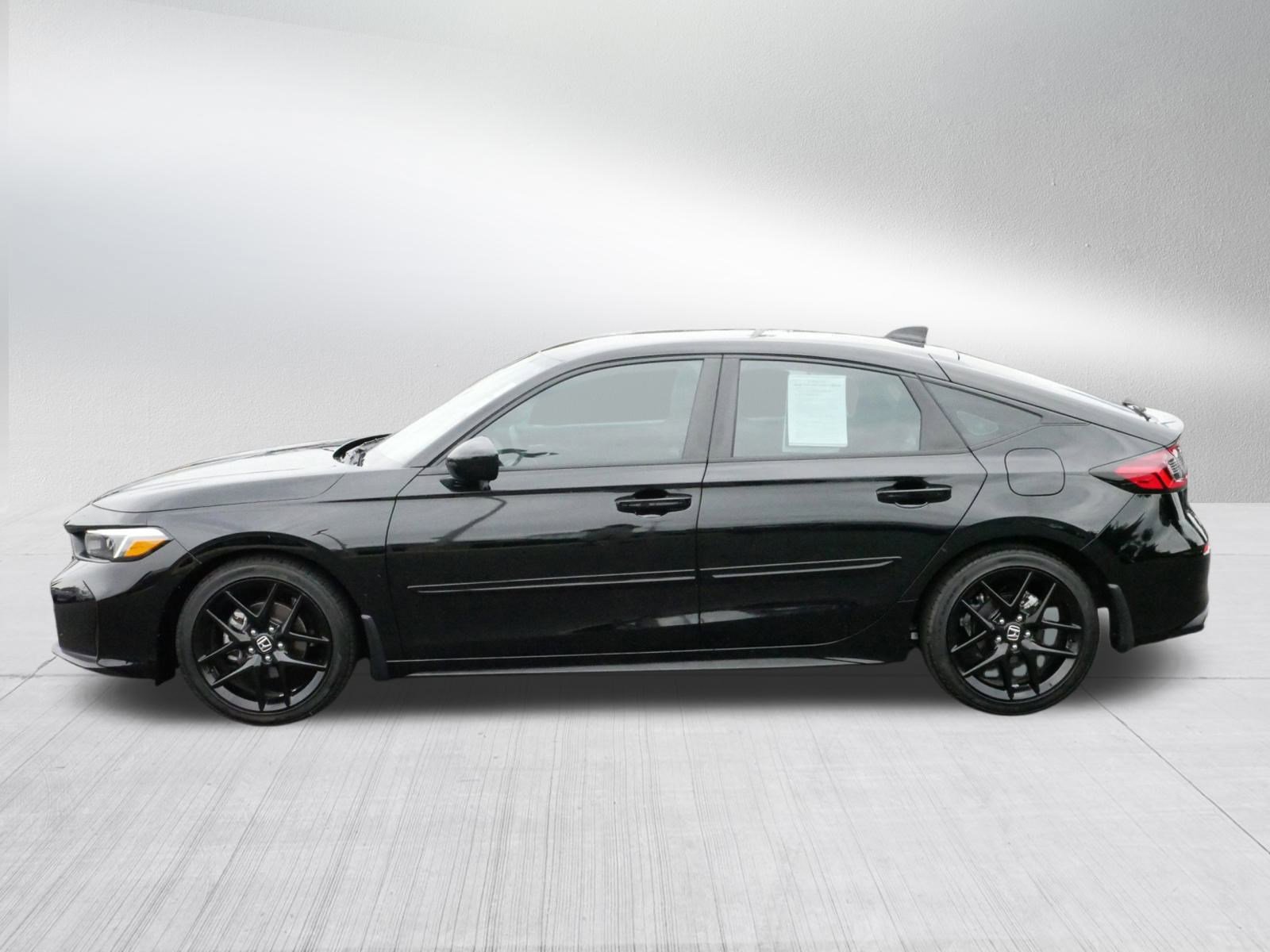 2025 Honda Civic Hatchback Sport photo 3