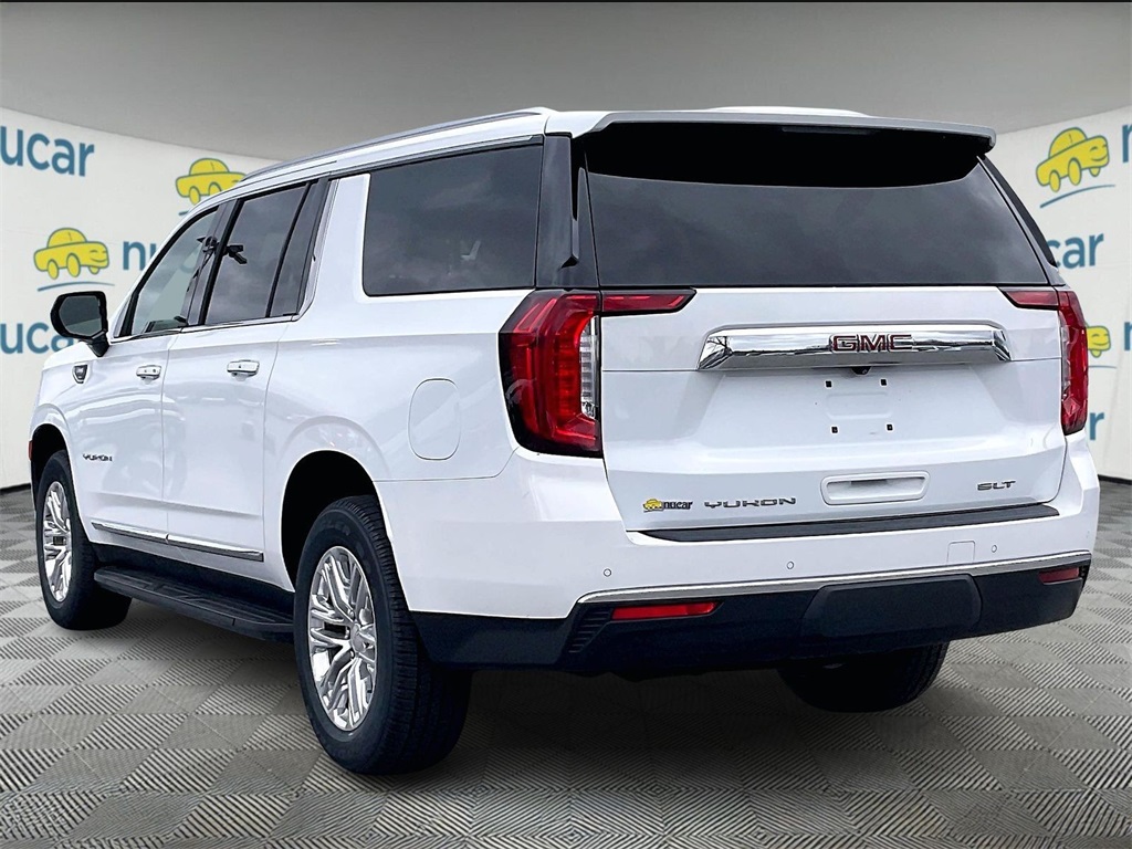 2024 Gmc Yukon XL SLT photo 4