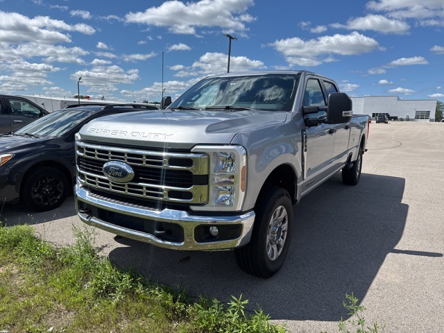 2024 Ford F-250 XLT photo 3