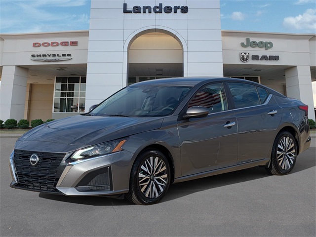 2023 Nissan Altima SV