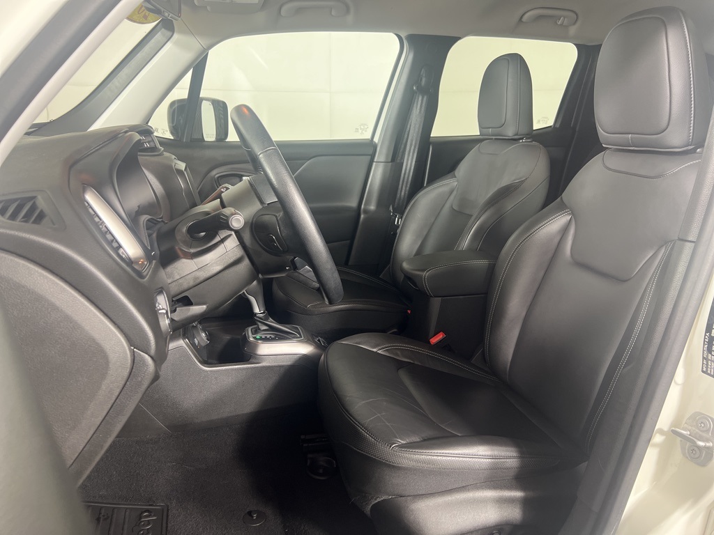 2022 Jeep Renegade Limited photo 21